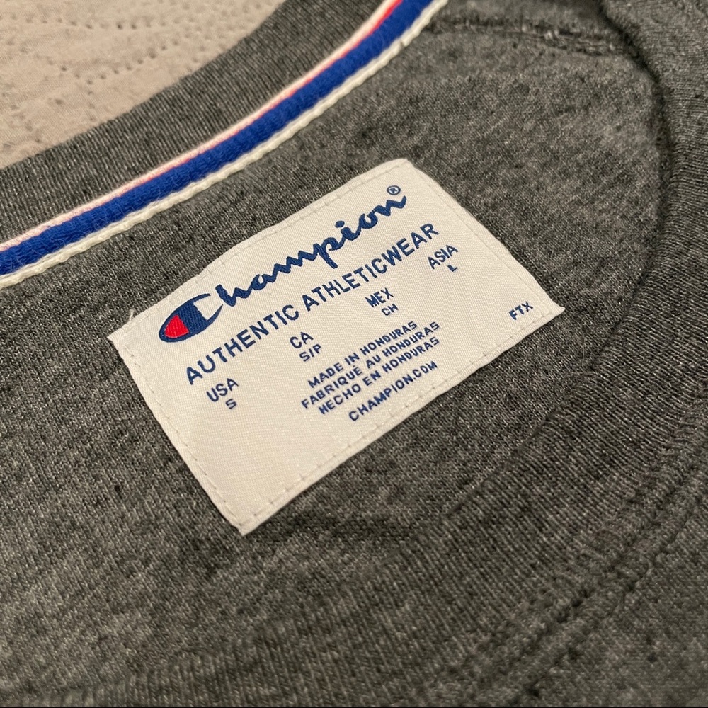 Champion sweatshirt - Picture 5 of 6
